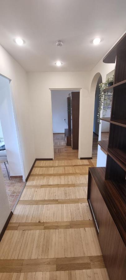 Eva'S Apartments Kaunas Ngoại thất bức ảnh