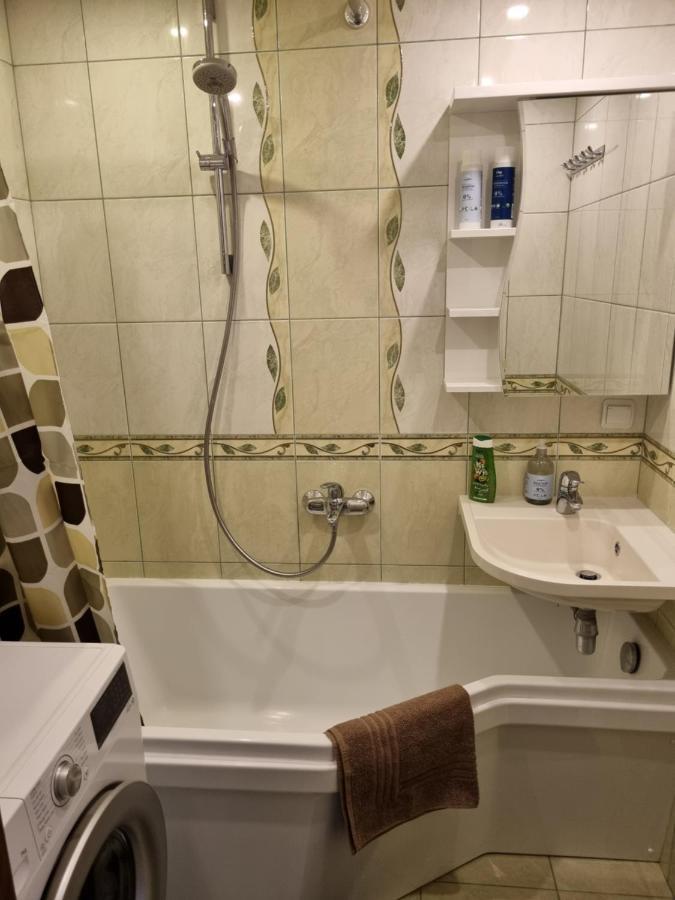 Eva'S Apartments Kaunas Ngoại thất bức ảnh